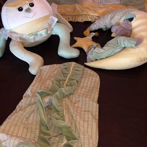 Bellini blanket Humpty Dumpty diaper anger, accessories